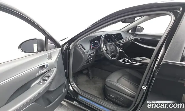 Hyundai Sonata 2021 2.0 автомат (гидро), миниатюра 10 Hyundai Sonata 2021 2.0 автомат (гидро), миниатюра 10