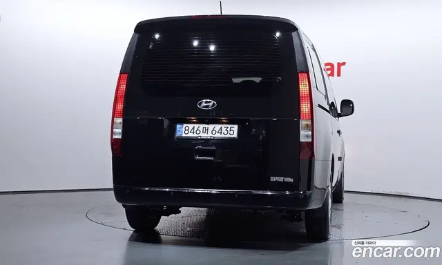 Hyundai Staria 2022 2.2 автомат (гидро), миниатюра 4