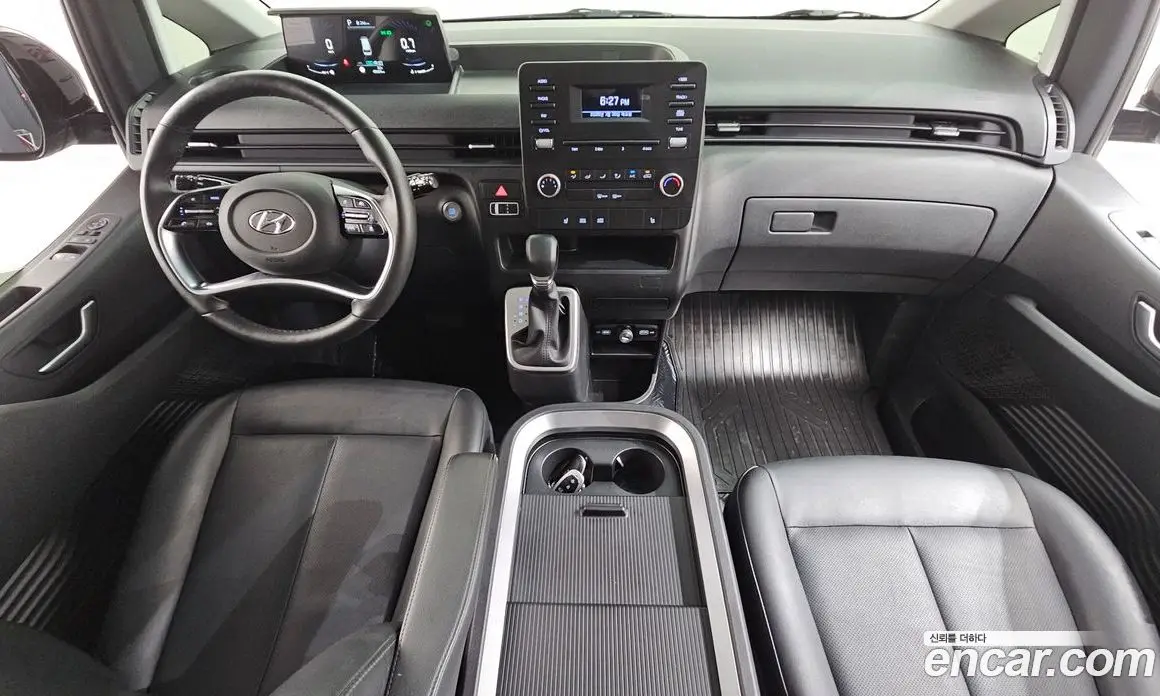 Hyundai Staria 2022 2.2 автомат (гидро), фото 7