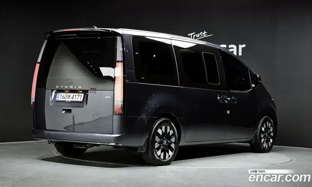Hyundai Staria 2024 2.2 автомат (гидро), миниатюра 2