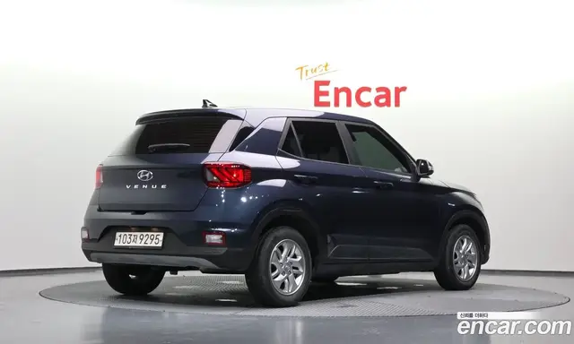 Hyundai Venue 2020 1.6 автомат (гидро), миниатюра 2