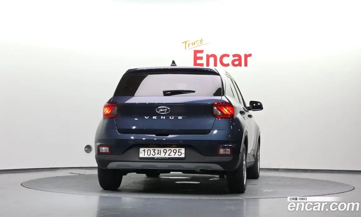 Hyundai Venue 2020 1.6 автомат (гидро), фото 4