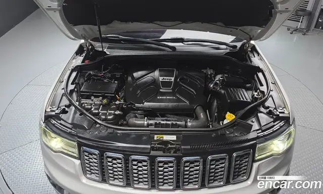 Jeep Cherokee 2017 3.0 автомат (гидро), миниатюра 6