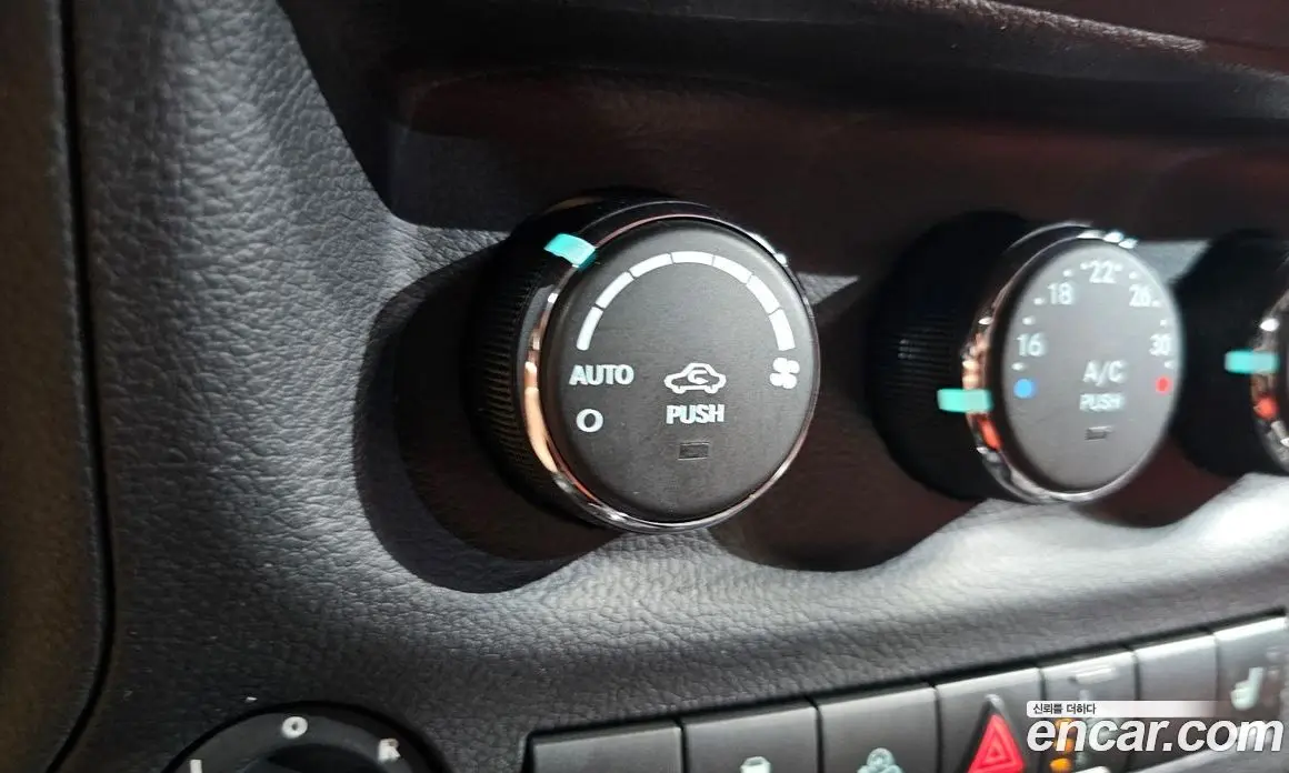 Jeep Wrangler 2012 2.8 автомат (гидро), фото 18 Jeep Wrangler 2012 2.8 автомат (гидро), фото 18