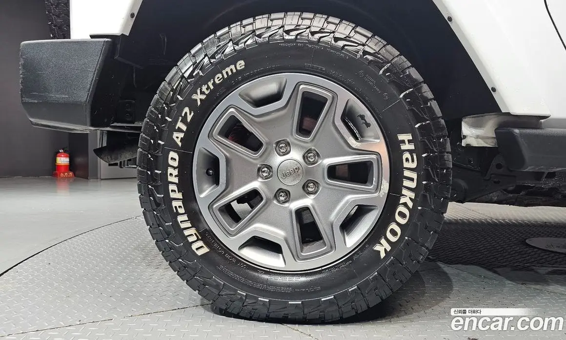 Jeep Wrangler 2012 2.8 автомат (гидро), фото 5 Jeep Wrangler 2012 2.8 автомат (гидро), фото 5