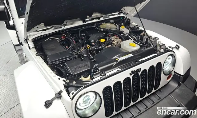 Jeep Wrangler 2012 2.8 автомат (гидро), миниатюра 6 Jeep Wrangler 2012 2.8 автомат (гидро), миниатюра 6
