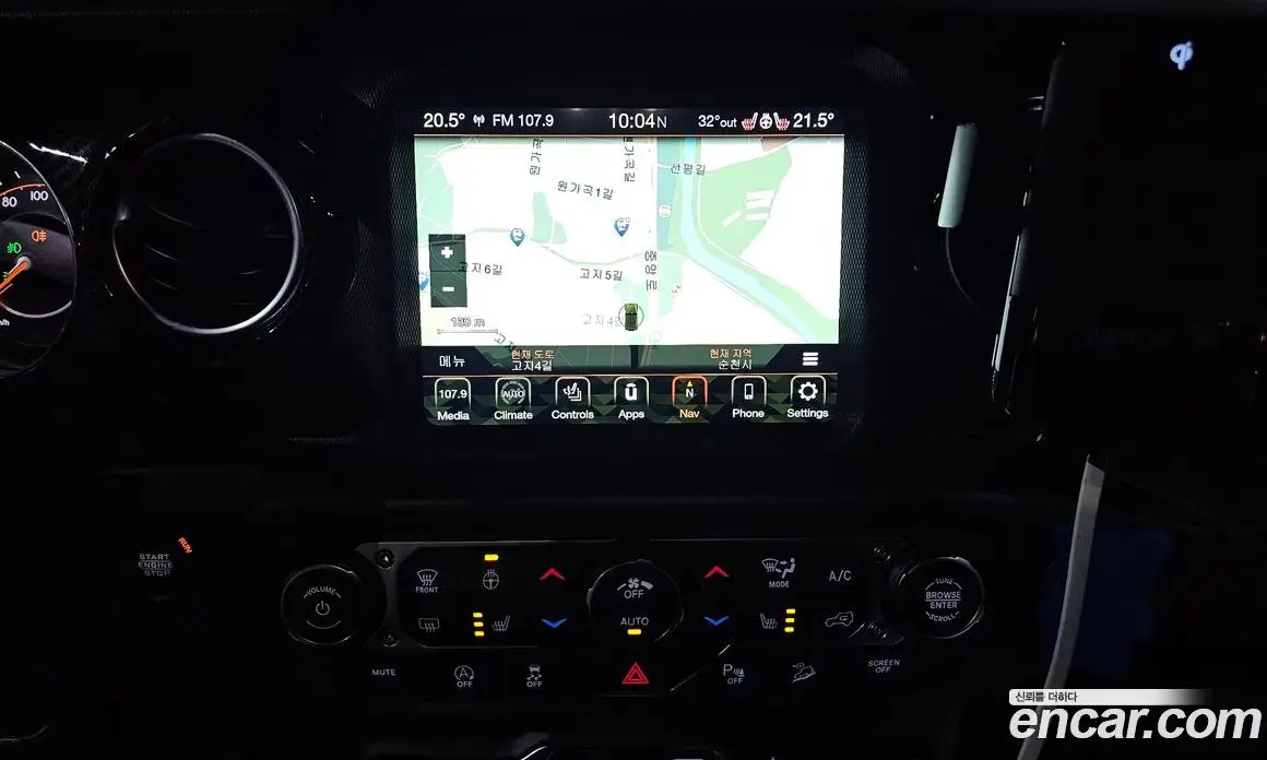 Jeep Wrangler 2020 2.0 автомат (гидро), фото 14 Jeep Wrangler 2020 2.0 автомат (гидро), фото 14