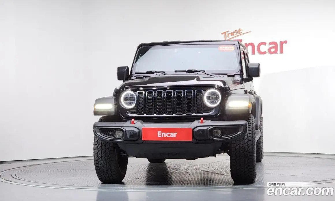 Jeep Wrangler 2023 2.0 автомат (гидро), фото 3