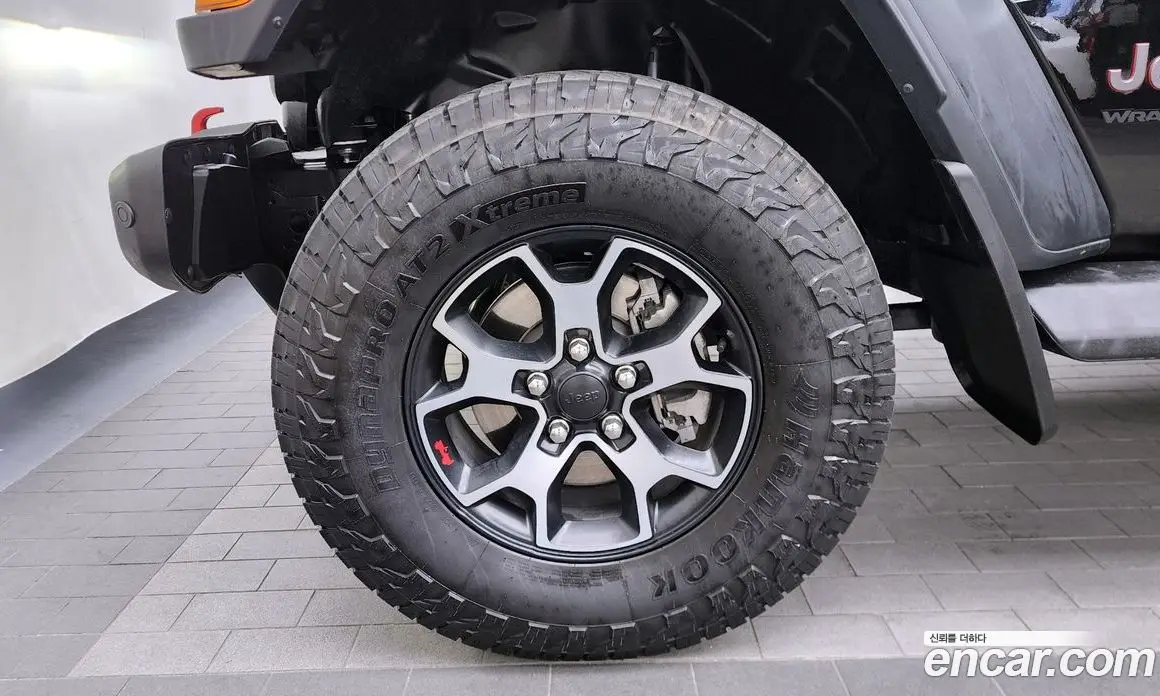 Jeep Wrangler 2023 2.0 автомат (гидро), фото 5