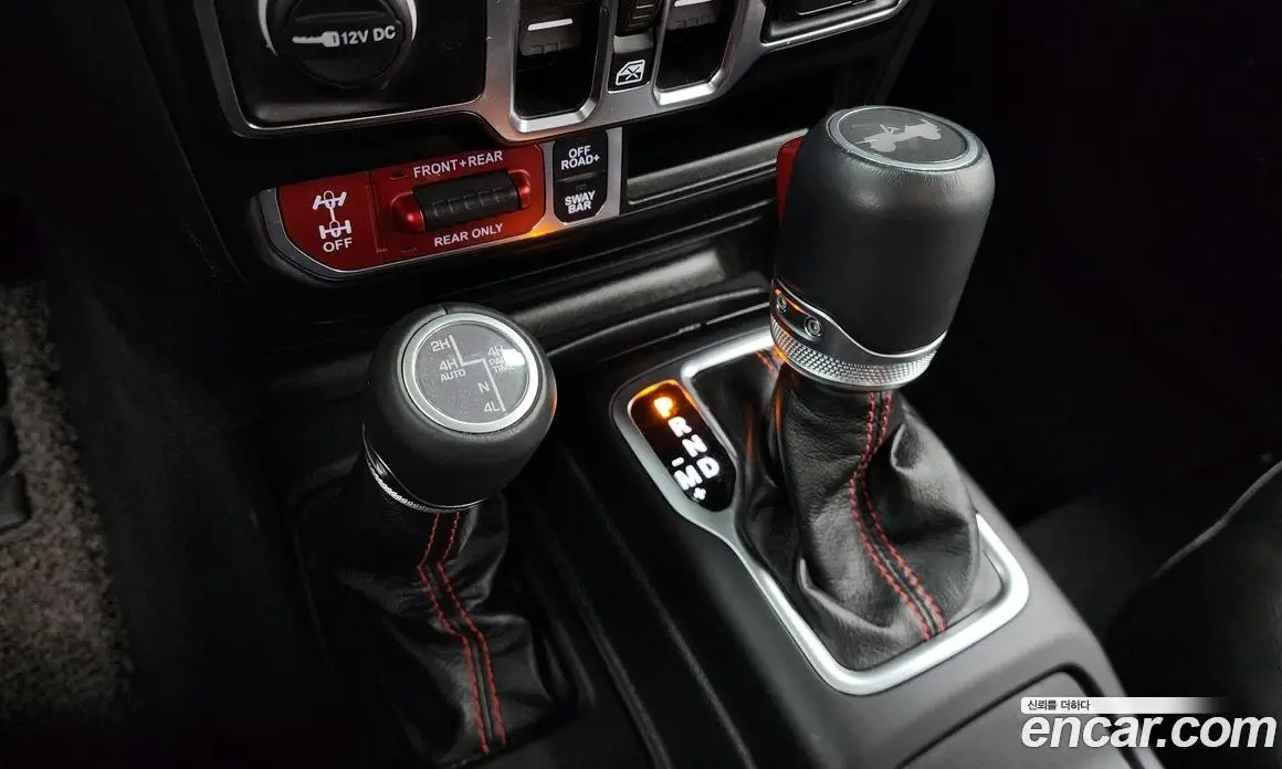 Jeep Wrangler 2023 2.0 автомат (гидро), фото 9