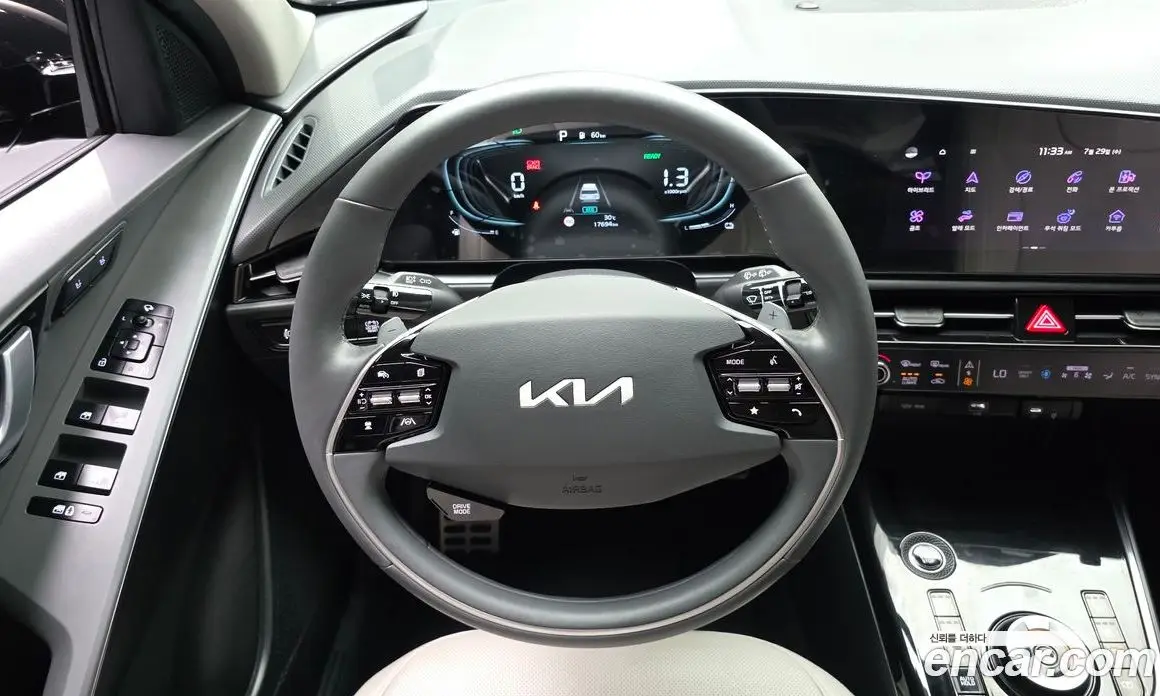 Kia Niro 2022 1.6 автомат (гидро), фото 13