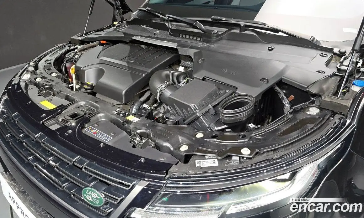 Land Rover Range Rover Evoque 2025 2.0 автомат (гидро), фото 6