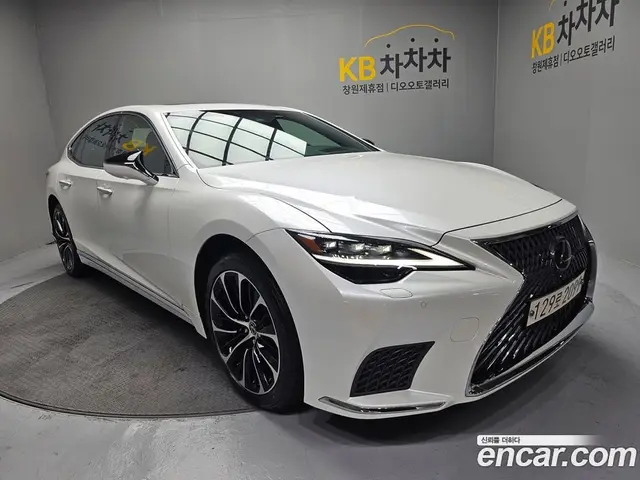 Lexus LS 2022 3.5 автомат (гидро), миниатюра 5