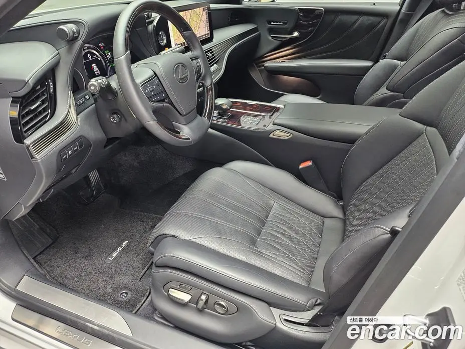 Lexus LS 2022 3.5 автомат (гидро), фото 8
