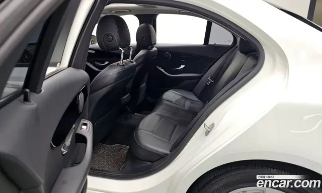 Mercedes-Benz C-Class 2017 2.0 автомат (гидро), миниатюра 11 Mercedes-Benz C-Class 2017 2.0 автомат (гидро), миниатюра 11