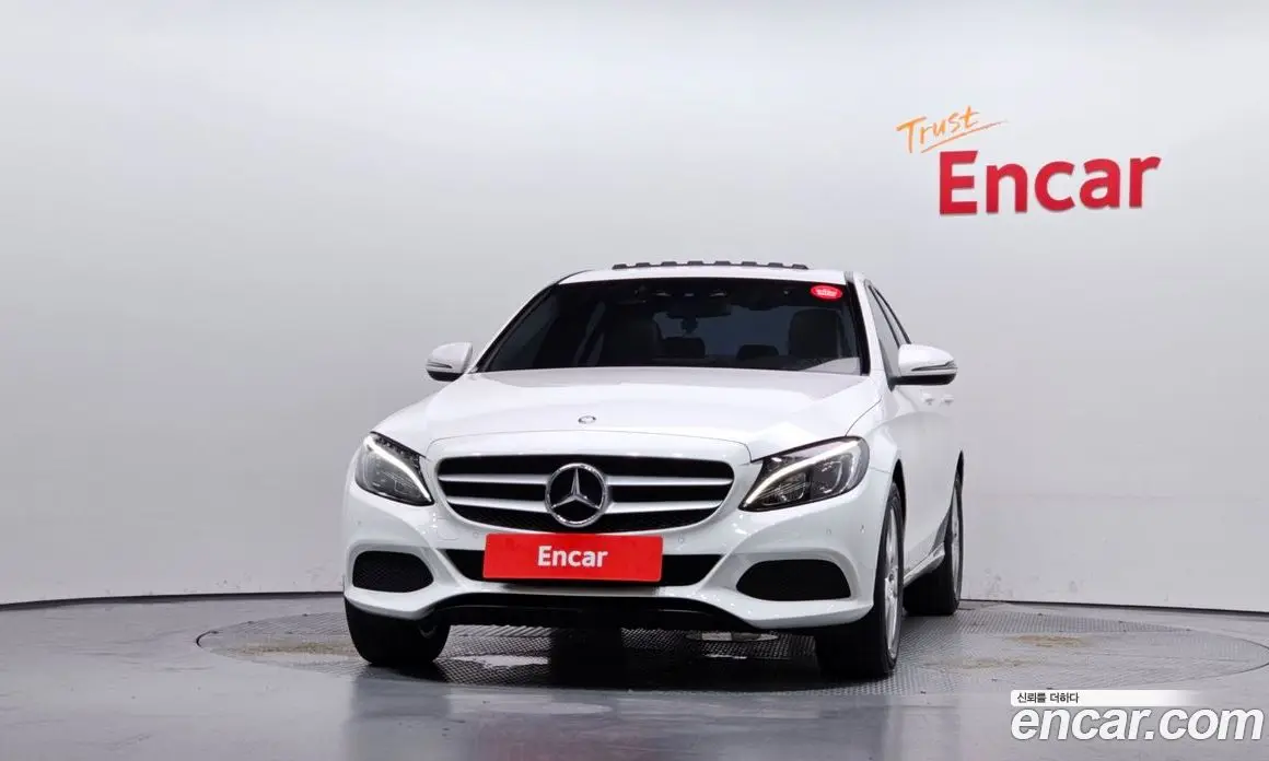 Mercedes-Benz C-Class 2017 2.0 автомат (гидро), фото 3 Mercedes-Benz C-Class 2017 2.0 автомат (гидро), фото 3