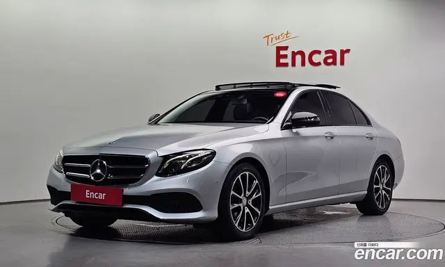 Mercedes-Benz E-Class, 2016, 80 709 км