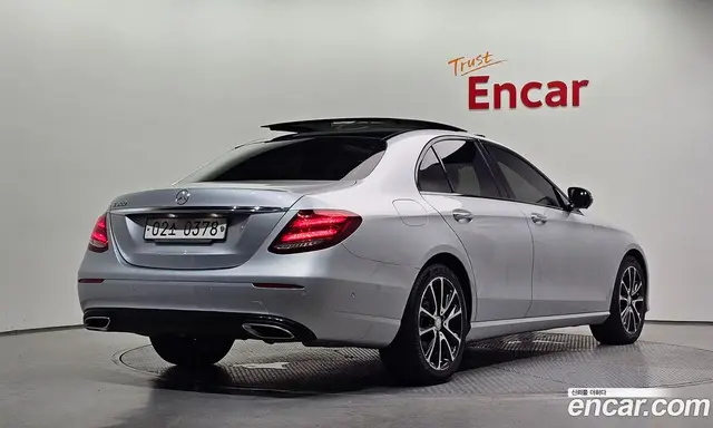 Mercedes-Benz E-Class 2016 2.0 автомат (гидро), миниатюра 2 Mercedes-Benz E-Class 2016 2.0 автомат (гидро), миниатюра 2