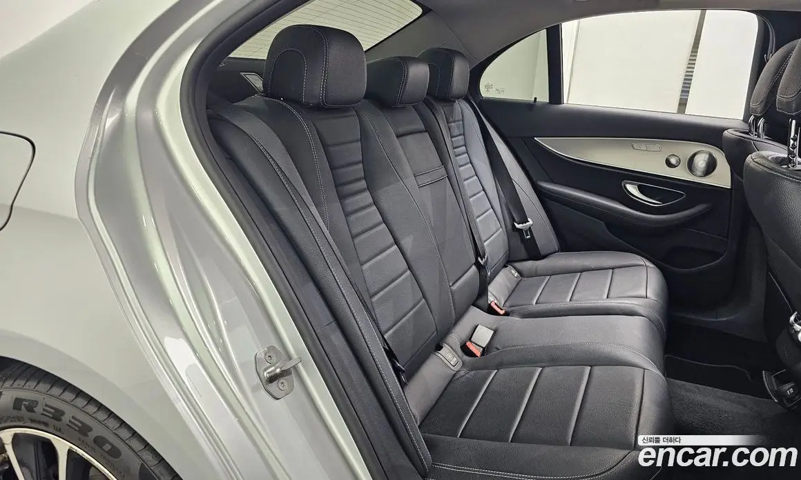 Mercedes-Benz E-Class 2016 2.0 автомат (гидро), фото 11 Mercedes-Benz E-Class 2016 2.0 автомат (гидро), фото 11