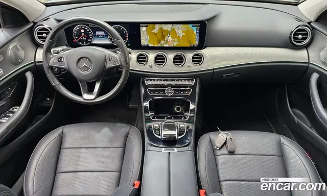 Mercedes-Benz E-Class 2016 2.0 автомат (гидро), миниатюра 7 Mercedes-Benz E-Class 2016 2.0 автомат (гидро), миниатюра 7