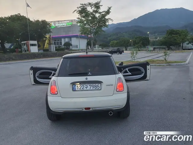 Mini Cooper 2006 2.0 автомат (гидро), миниатюра 4 Mini Cooper 2006 2.0 автомат (гидро), миниатюра 4