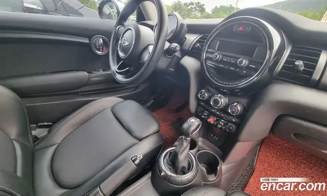 Mini Cooper 2015 1.5 автомат (гидро), миниатюра 4