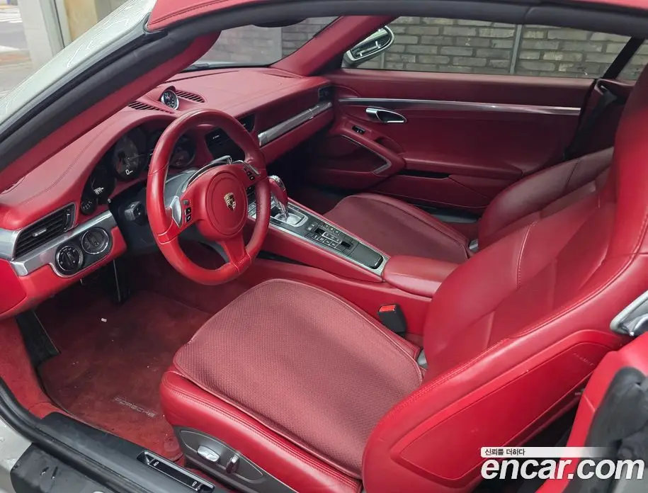 Porsche 911 2013 3.8 автомат (гидро), фото 6 Porsche 911 2013 3.8 автомат (гидро), фото 6