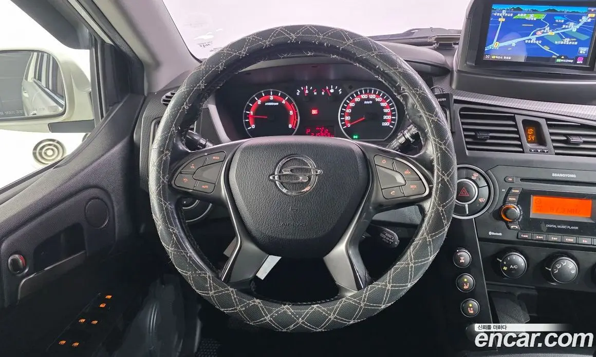 SsangYong Korando 2015 2.0 автомат (гидро), фото 14
