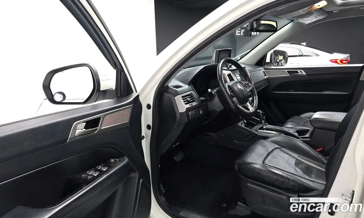 SsangYong Rexton 2018 2.2 автомат (гидро), фото 11