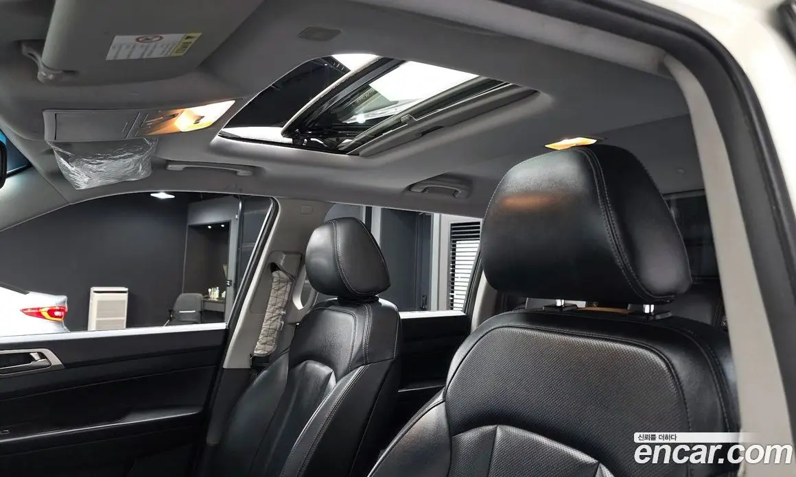 SsangYong Rexton 2018 2.2 автомат (гидро), фото 16
