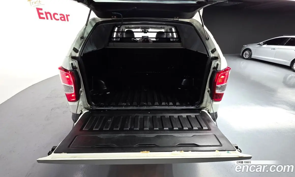 SsangYong Rexton 2018 2.2 автомат (гидро), фото 20