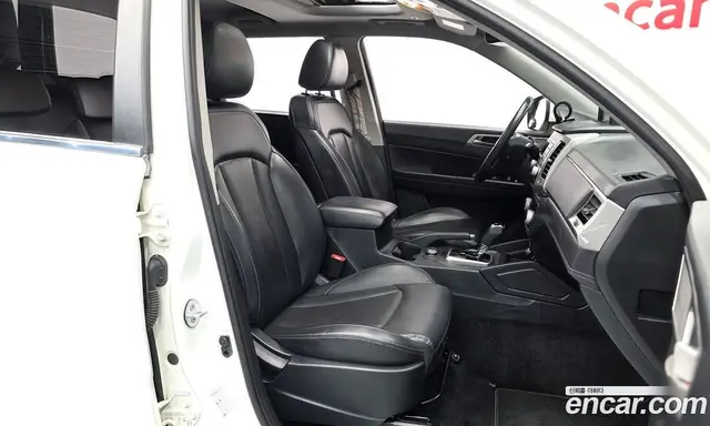 SsangYong Rexton 2018 2.2 автомат (гидро), миниатюра 10
