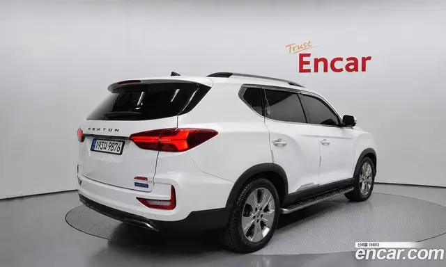 SsangYong Rexton 2023 2.2 автомат (гидро), миниатюра 2