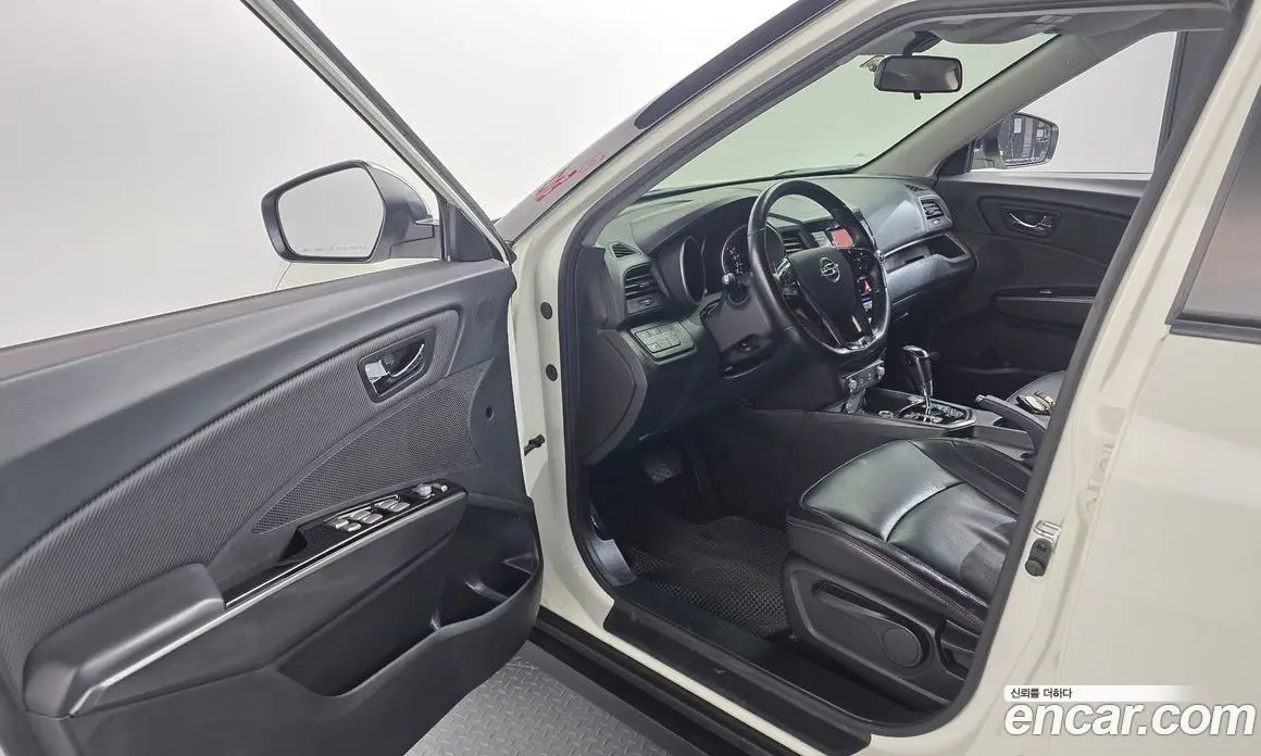 SsangYong TIBOLI 2017 1.6 автомат (гидро), фото 11 SsangYong TIBOLI 2017 1.6 автомат (гидро), фото 11