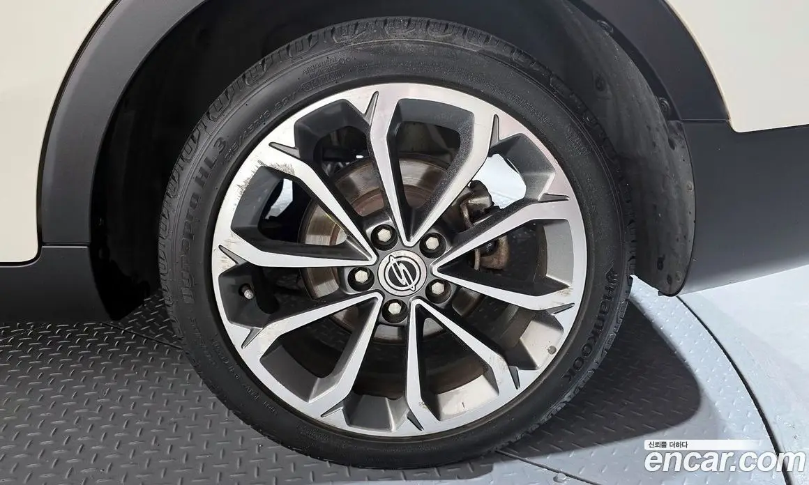 SsangYong TIBOLI 2017 1.6 автомат (гидро), фото 5 SsangYong TIBOLI 2017 1.6 автомат (гидро), фото 5