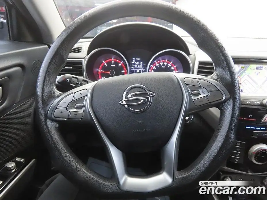 SsangYong TIBOLI 2019 1.6 автомат (гидро), фото 8