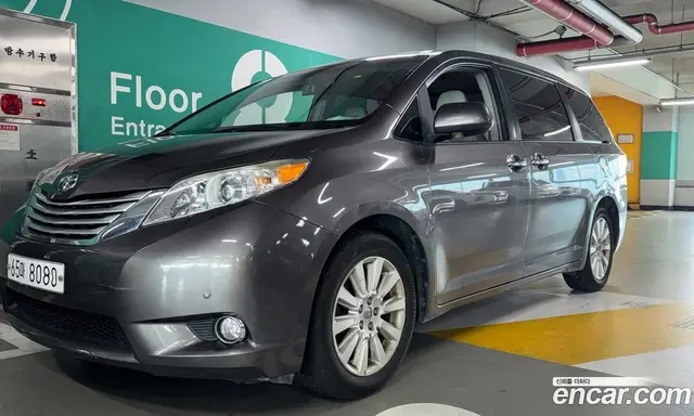 Toyota Sienna, 2014, 142 725 км