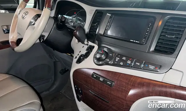 Toyota Sienna 2014 3.5 автомат (гидро), миниатюра 8 Toyota Sienna 2014 3.5 автомат (гидро), миниатюра 8