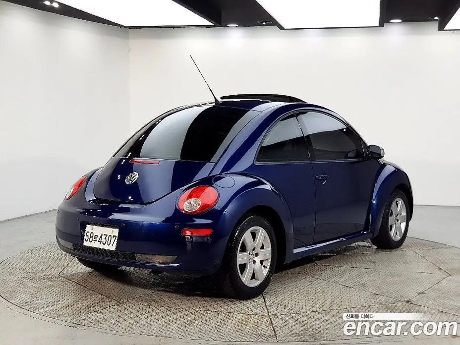 Volkswagen Beatle 2006 2.5 автомат (гидро), фото 4 Volkswagen Beatle 2006 2.5 автомат (гидро), фото 4