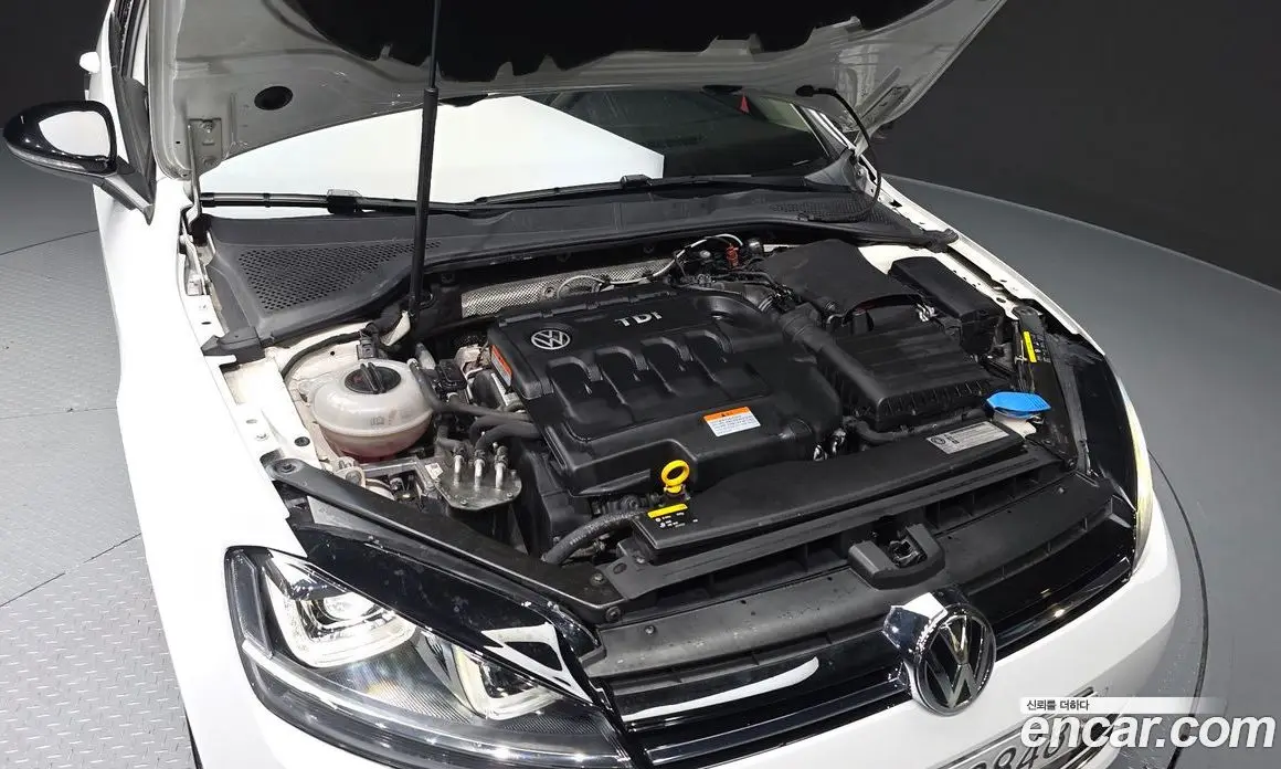 Volkswagen Golf 2016 2.0 автомат (гидро), фото 6