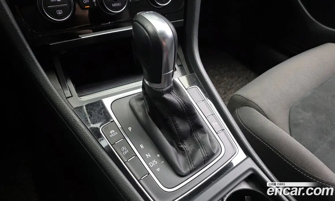Volkswagen Golf 2016 2.0 автомат (гидро), фото 9
