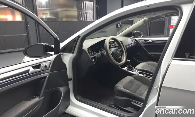 Volkswagen Golf 2016 2.0 автомат (гидро), миниатюра 10