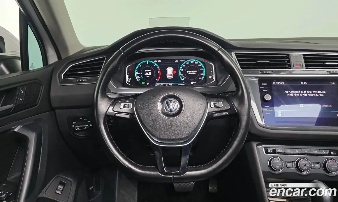 Volkswagen Tiguan 2020 2.0 автомат (гидро), фото 13 Volkswagen Tiguan 2020 2.0 автомат (гидро), фото 13