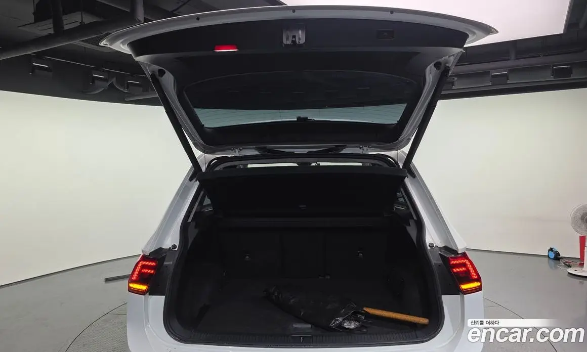 Volkswagen Tiguan 2020 2.0 автомат (гидро), фото 20 Volkswagen Tiguan 2020 2.0 автомат (гидро), фото 20