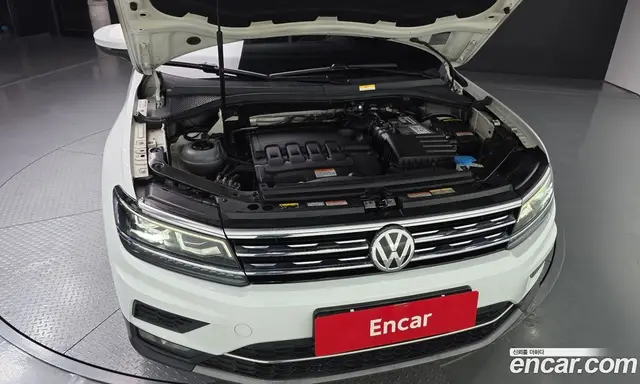 Volkswagen Tiguan 2020 2.0 автомат (гидро), миниатюра 6 Volkswagen Tiguan 2020 2.0 автомат (гидро), миниатюра 6