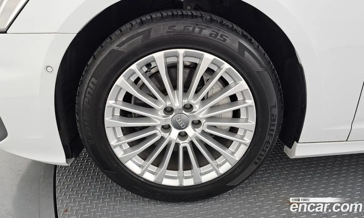 Audi A6 2020 2.0 автомат (гидро), фото 5 Audi A6 2020 2.0 автомат (гидро), фото 5