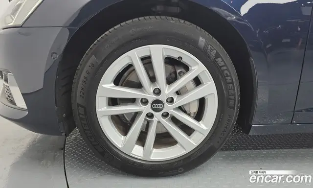 Audi A6 2023 2.0 автомат (гидро), миниатюра 5