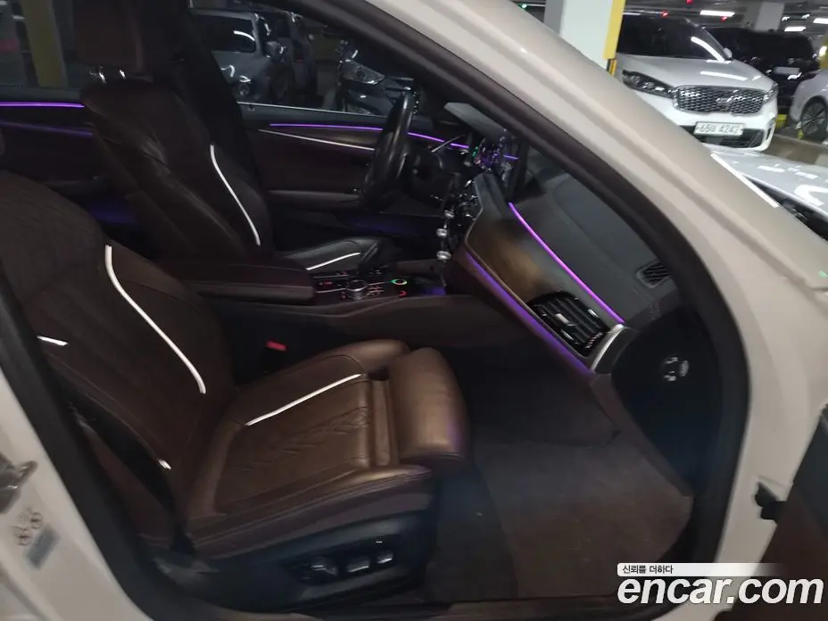 BMW 5 серия 2021 2.0 автомат (гидро), фото 13