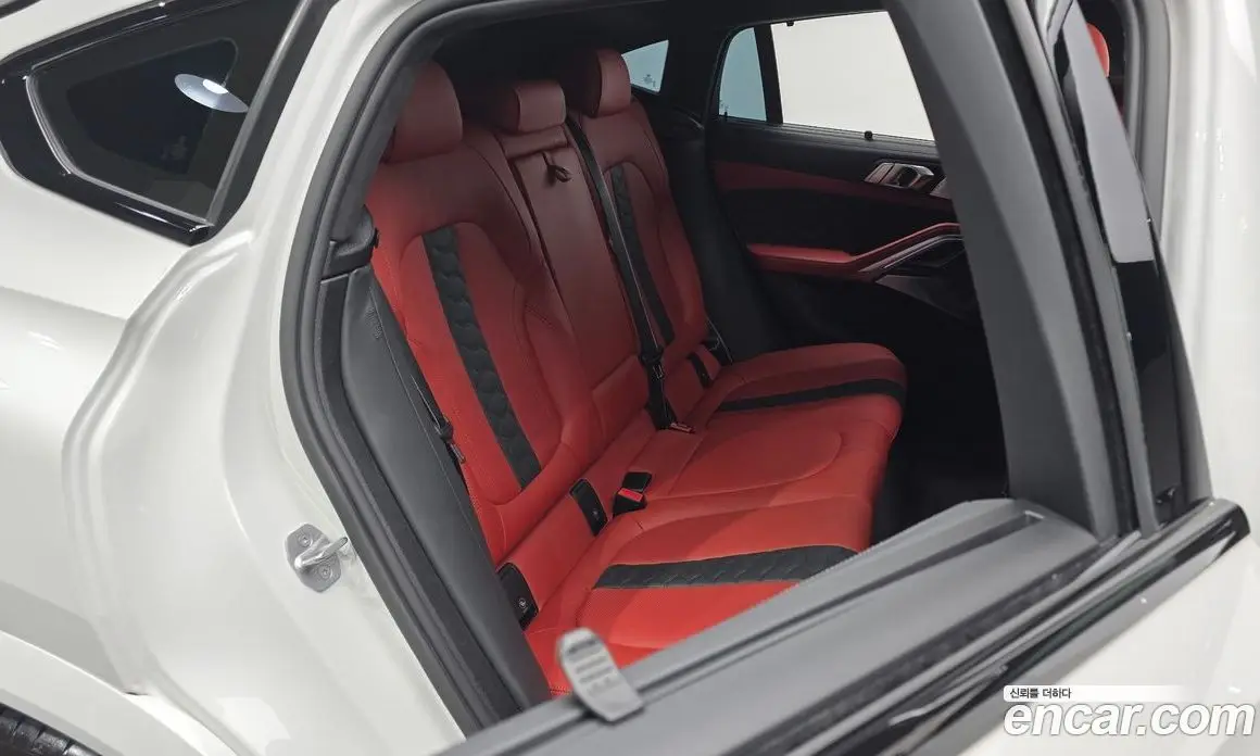 BMW X6M 2022 4.4 автомат (гидро), фото 12