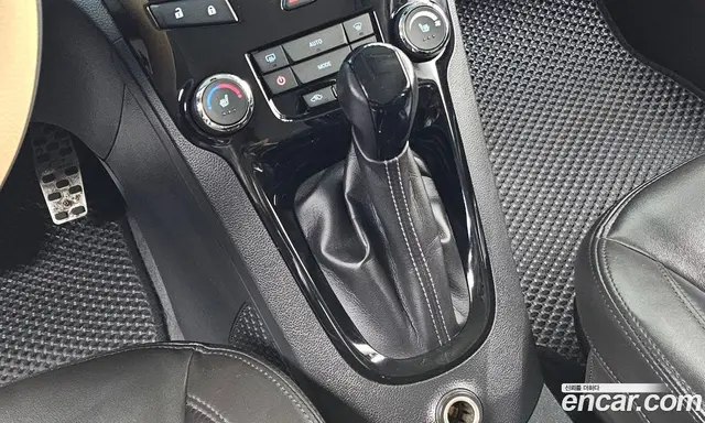 Chevrolet Orlando 2012 2.0 автомат (гидро), миниатюра 9